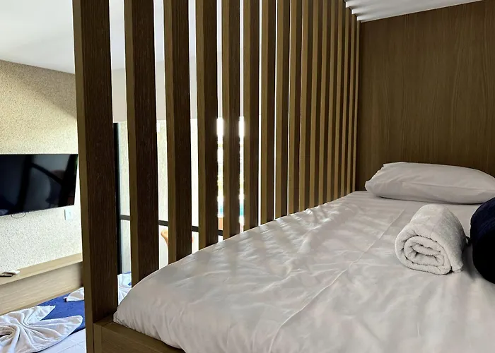 Makia Beach Experience Muro Alto Por Brevelar